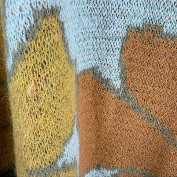 BiBi Orange, Brown, Cream large, bold Floral print Crew Neck cozy Sweater M - Picture 10 of 10